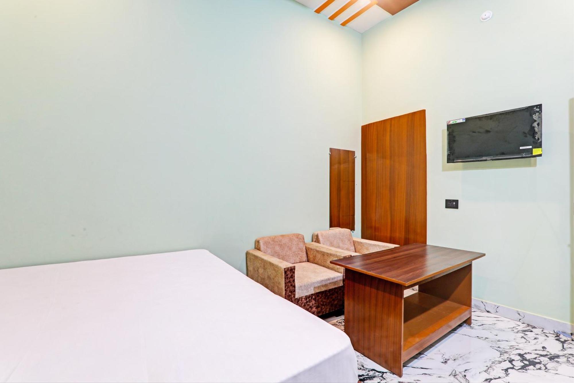Oyo Green Valley Guest House Sultanpur  Bagian luar foto